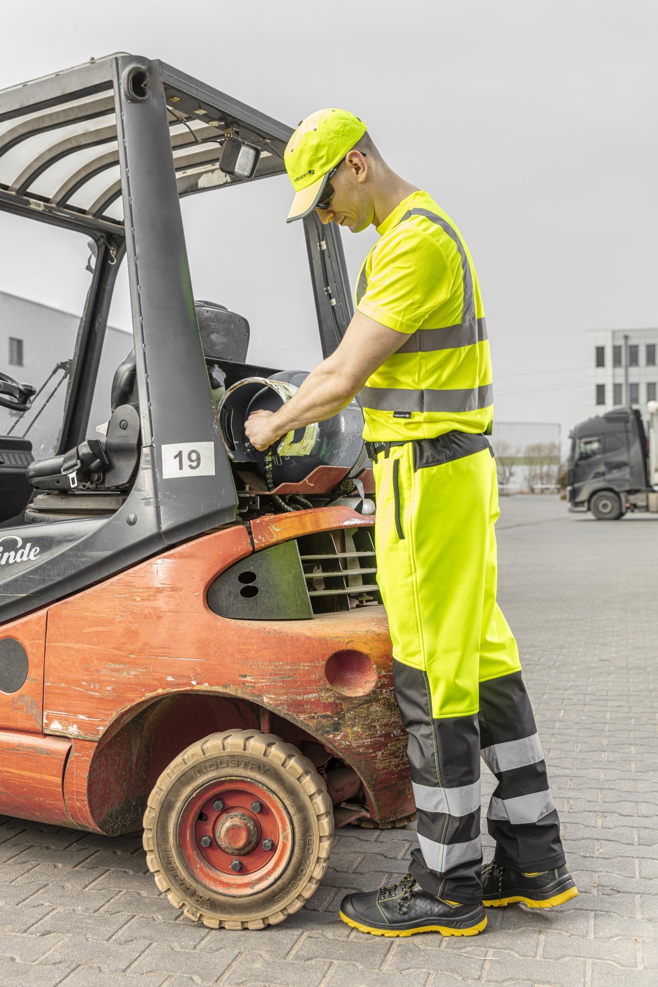 WORKOBO_Signalinės softshell kelnės TRAUN (13) Signalinės softshell kelnės TRAUN