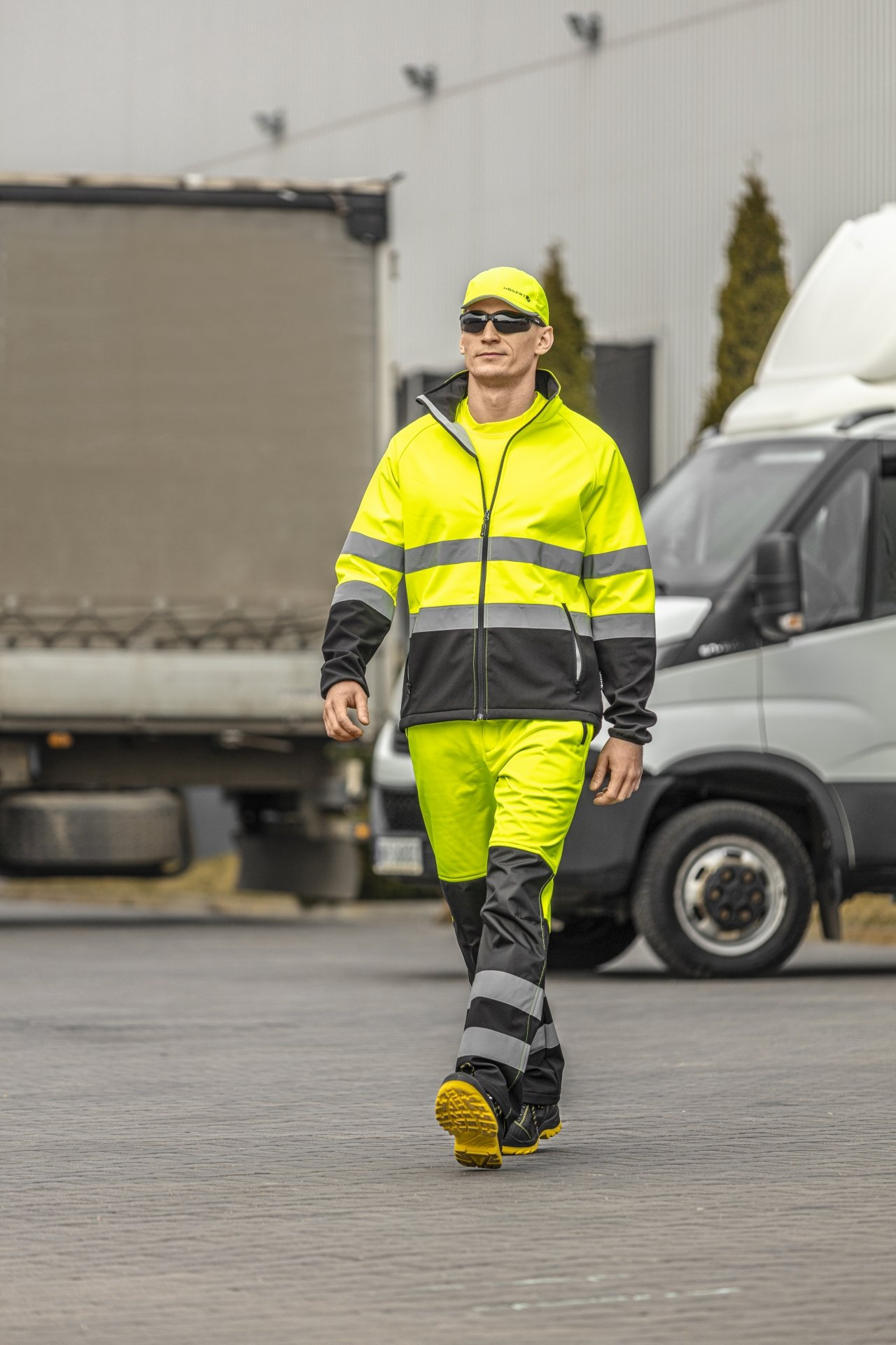 WORKOBO_Signalinės softshell kelnės TRAUN (2) Signalinės softshell kelnės TRAUN